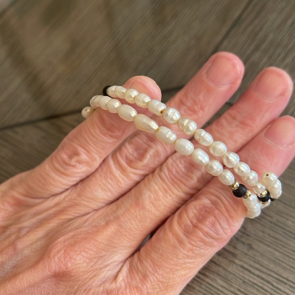 Vintage Fresh Water Pearl Memory Wire Bracelet 3 Strand - Picture 4 of 15